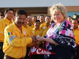 Homenajean a brigadistas jaliscienses tras combatir incendios en Canadá