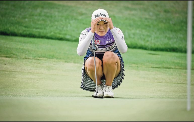 La surcoreana Hyo Joo Kim se mantiene como líder cuando falta una jornada más para que concluya el torneo. AFP