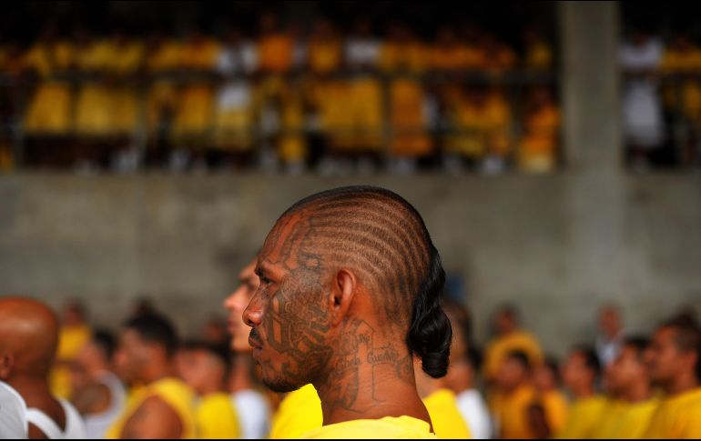 Los movimientos comenzaron el pasado 26 de julio y que ayer se movieron más de mil 500 pandilleros entre las prisiones de Ciudad Barrios y Chalatenango.. AFP/Archivo