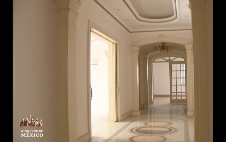 Cuenta con un terreno de mil 218 metros cuadrados y una construcción de mil 566 metros cuadrados.