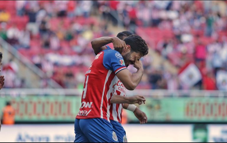 ''Gran victoria. La necesitábamos y llegó en el mejor momento con nuestra gente'', escribió el defensa Antonio Biseño en Twitter. IMAGO7