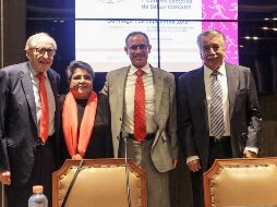 En la conferencia estuvieron presentes el Director General del Instituto Nacional de Ciencias Médicas y Nutrición, el subsecretario de Prevención y Promoción de Salud, Gatell Ramírez,  la oficial mayor de la SHCP, Raquel Buenrostro y José Preciado, Secretario del consejo de salud general. NTX / G. Granados