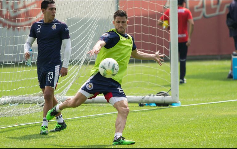 El defensa ya entrenó al parejo de sus compañeros. IMAGO7