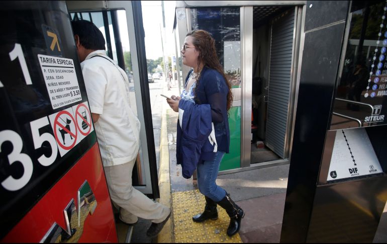 Explican que tratarán tres puntos: Transbordos gratuitos, liberar el estudio de tarifa social y una auditoría (evaluación) social a los camiones de ruta-empresa. EL INFORMADOR