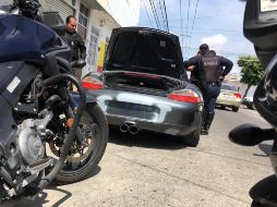 En la zona se detectaron altas administrativas, como ofertar piezas y autopartes sin que nadie se las solicitara, entorpecer la vía pública y apartar lugares. ESPECIAL/Policía de Guadalajara
