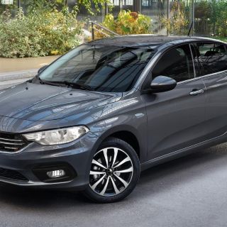 Dodge renueva al Neon