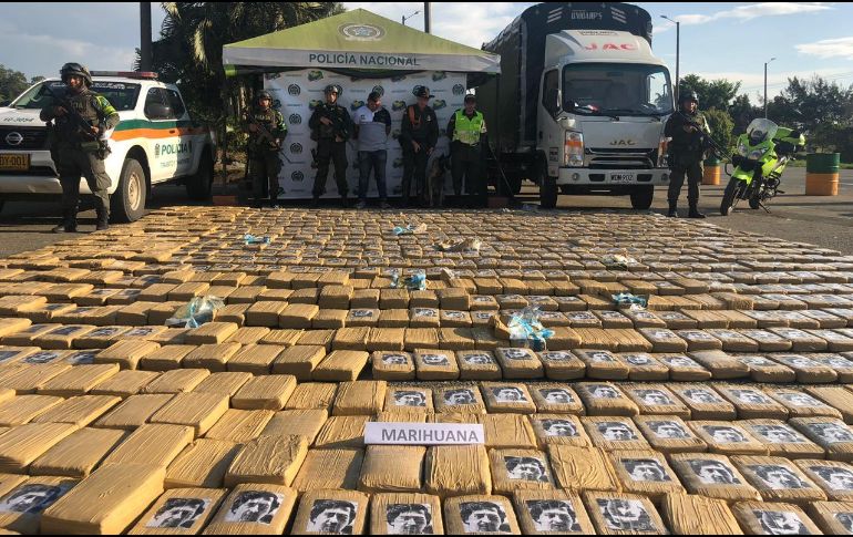 Coronel menciona que los narcotraficantes utilizaron los rostros de Escobar y bin Laden, 