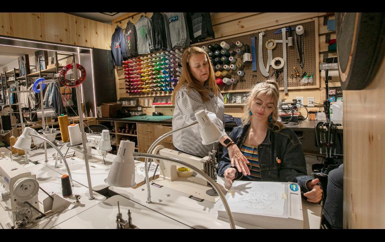 Los analistas esperaban, por el contrario, una ligera recuperación a 51.9%. AFP