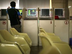 Todos los analistas consultados aseguran que la economía no está mejor que hace un año y 72% considera que no es buen momento para invertir. AP/M. Schiefelbein