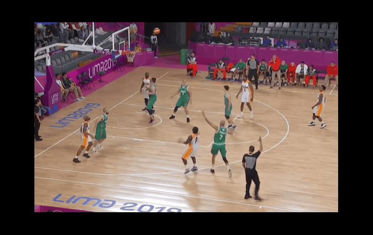 Jorge Camacho fue el máximo canastero por los llamados 