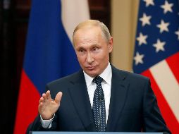 Vladimir Putin detalla que el abandono “unilateral, con un pretexto inventado” del INF complicaría “seriamente” la situación en el mundo.  EFE / ARCHIVO