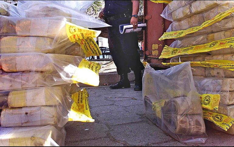 La aeronave y la droga aseguradas fueron puestas a disposición de las autoridades, informa la dependencia. AFP/ARCHIVO