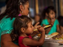 El secretario ejecutivo del Coneval matizó que, considerando el crecimiento poblacional, el porcentaje de reducción de la pobreza permanece casi sin modificaciones. EL INFORMADOR/Archivo