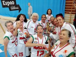 El grupo conformado por 10 jugadoras que representan al estado de Chihuahua se llevó los aplausos por haber conseguido este logro a miles de kilómetros de distancia. FACEBOOK / Maxibaloncesto Chihuahua