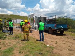 Personal de Protección Civil de Oaxaca ocudió a la zona para atender el servicio. TWITTER/@CEPCO_GobOax