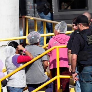 EU detiene a 680 migrantes en la mayor redada en una década