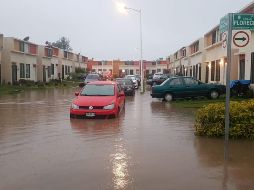 Al menos 50 casas inundadas en Los Tréboles y La Vinatera, Zapopan