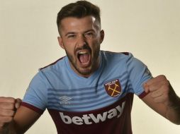 ''Perdimos a tres delanteros del equipo del año pasado, por lo que (Ajeti, foto) es un buen delantero para competir con 'Chicharito', Antonio y Haller por ese puesto'', mencionó el técnico Manuel Pellegrini. ESPECIAL / whufc.com