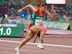 La medalla llegó dentro de la prueba de los 400 metros planos. AP / F. Llano