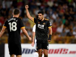 El seleccionado nacional Raúl Jiménez aportó dos goles para el cuadro inglés.TWITTER / @WolvesEspanol