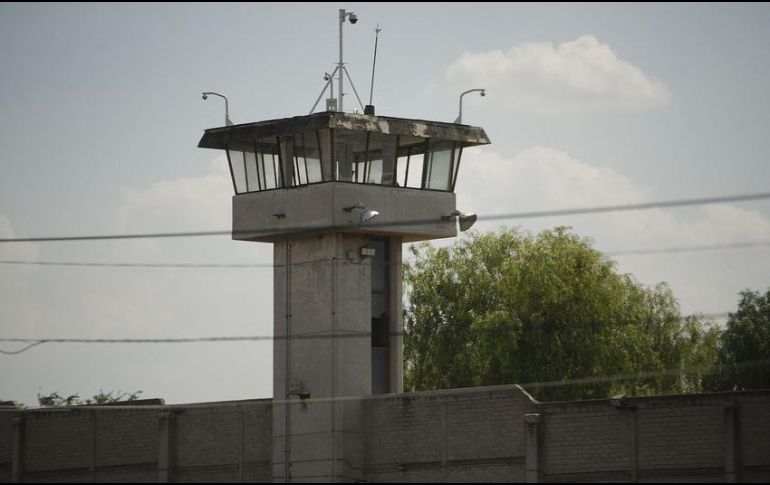 Presuntamente, los presos habrían recibido armamento que les aventaron desde el exterior del penal al patio de visita del Centro Penitenciario y con las que pretendían huir. EL INFORMADOR / ARCHIVO