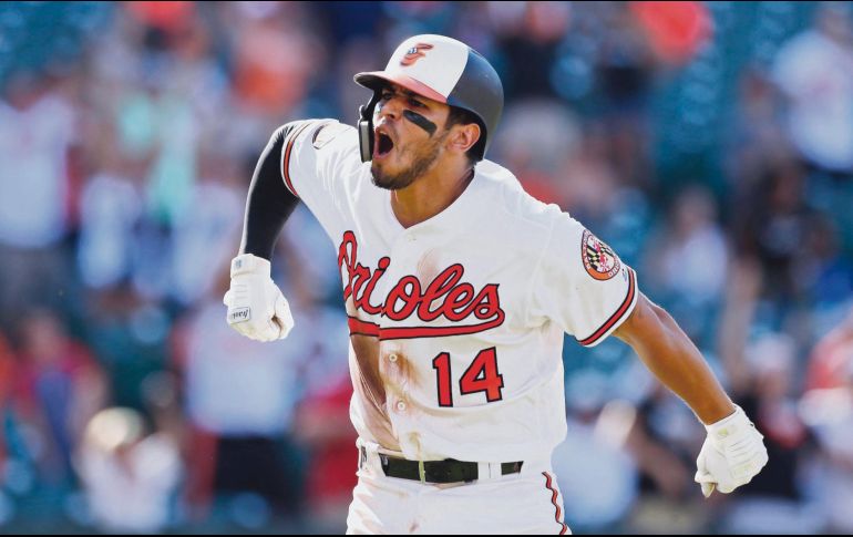 El tercera base, Rio Ruiz, conectó un cuadrangular en la novena entrada ante los envíos de Roberto Osuna para romper la buena racha de los Astros. @ORIOLES