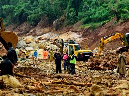 India ha desplegado el ejército, la marina y la fuerza aérea para trabajar en las operaciones de búsqueda, rescate y socorro. AFP /