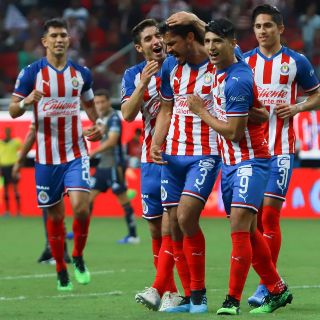 En Chivas están molestos por presunta ayuda del VAR