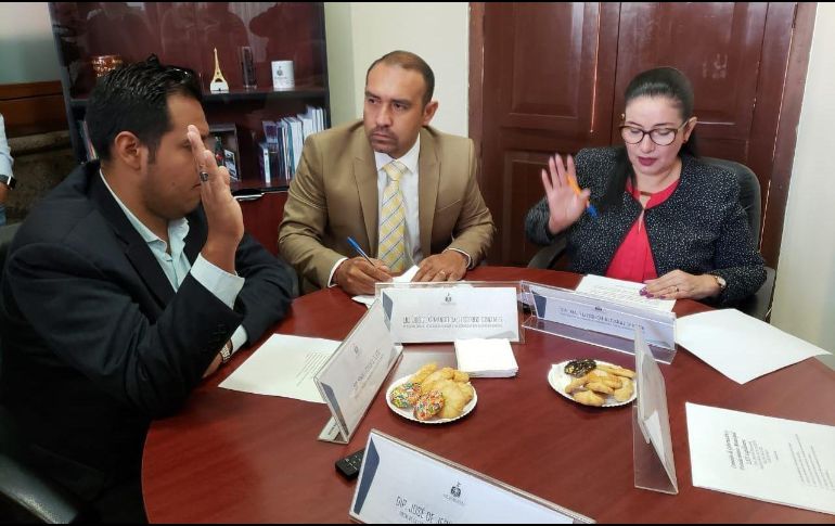 La comisión de Gobernación ha acumulado hasta 900 asuntos relacionados con suspensiones que ordena el TAE, en contra de autoridades municipales por incumplimiento de laudos.