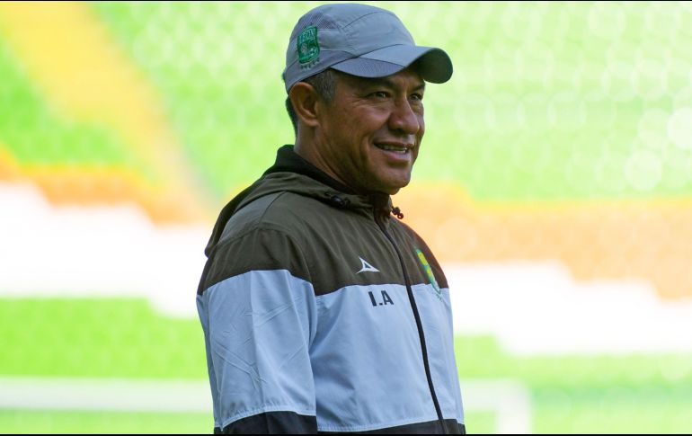 Ambriz aclaró sus palabras sobre la grandeza del Guadalajara. IMAGO 7/S. Laureano