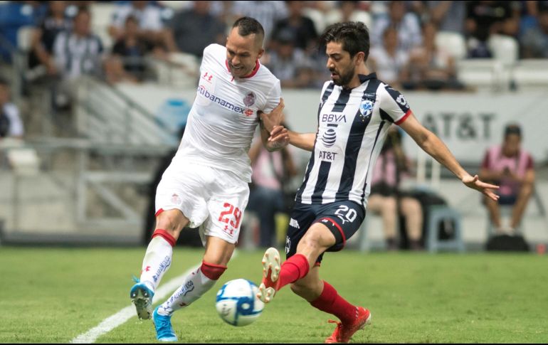 Con el triunfo Rayados llega a nueve unidades. EFE