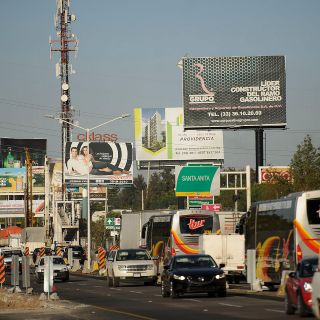 Van contra espectaculares con licencia vencida y sin certificación de Protección Civil