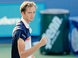 Daniil Medvedev finalmente consiguió hacer suyo un trofeo, luego de perder las Finales de Washington y Toronto en fines de semana consecutivos. AFP / R. Carr