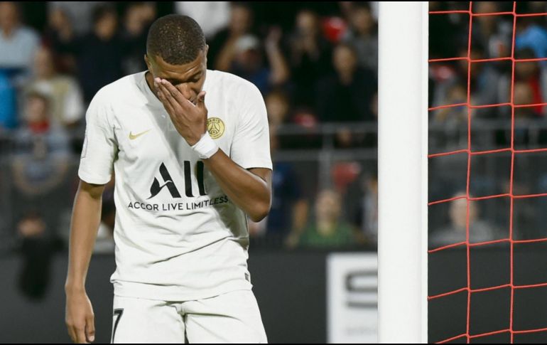 El goleador francés se fue en blanco y los monarcas de la Ligue 1 fueron derrotados como visitantes. AFP