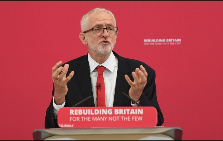 Corbyn acusó a los conservadores de fracasar en su gestión del brexit y lamentó que el Reino Unido se encamine a una tormenta política y constitucional. AP/J. Giddens