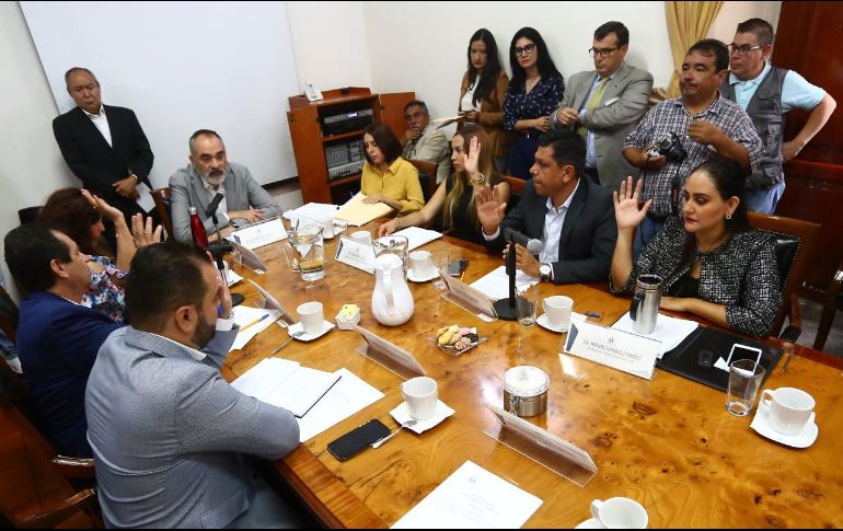 El presidente de la Junta de Coordinación Política, Salvador Caro, consideró que la petición es viable y se podría incluir en el alza salarial que se prevé para 2020. FACEBOOK/legislativojal