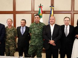 Autoridades municipales, estatales y federales durante la firma del arranque de la Policía Metropolitana. EL INFORMADOR/A. Camacho