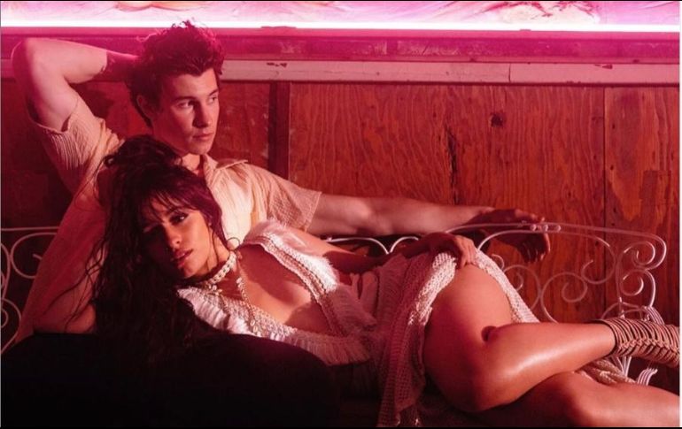 La canción “Señorita” abrió dudas a los fans sobre una relación amorosa entre lo cantantes; ninguno de los dos ha confirmado la relación. INSTAGRAM / @shawnmendes