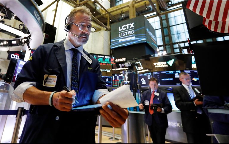 El NYSE Composite también sube 48.13 puntos (0.38 por ciento) al colocarse en 12 mil 745.14 unidades. AP / R. Drew