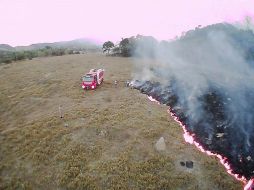 Los incendios, tan intensos que se pueden ver desde el espacio, han alcanzado Bolivia, Ecuador y Perú. AP / Corpo de Bombeiros de Mato Grosso