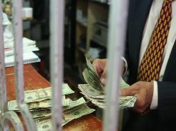 Este jueves, la divisa se compró en un precio mínimo 18.55 pesos. EL INFORMADOR/ARCHIVO