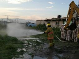 Exhortan a la población en general a no acercarse y permitir el paso de vehículos de emergencia, luego de una fuga de gas LP. TWITTER / @LUISFELIPE_P