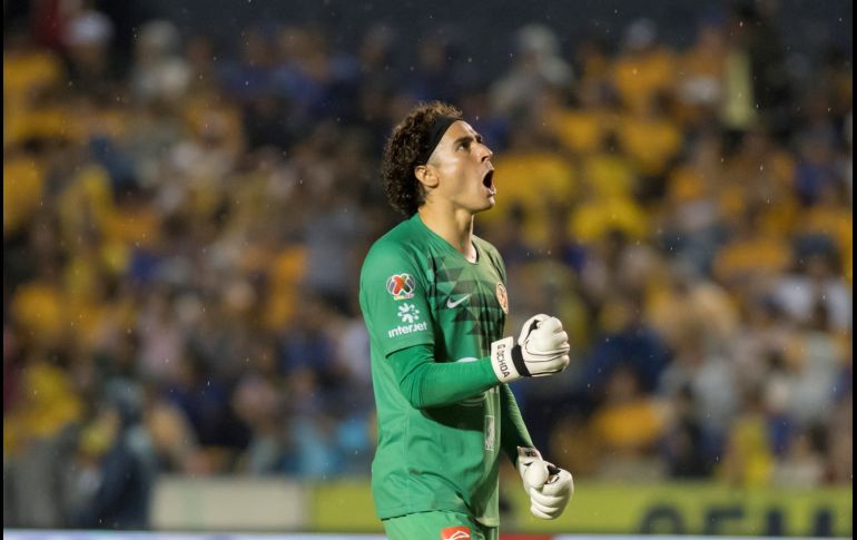 Ochoa vuelve a celebrar con la escuadra azulcrema. EFE