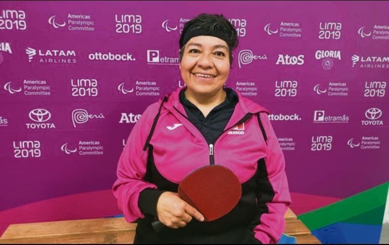 Claudia Pérez consiguió la primera dorada para la delegación mexicana en Lima. @CONADE
