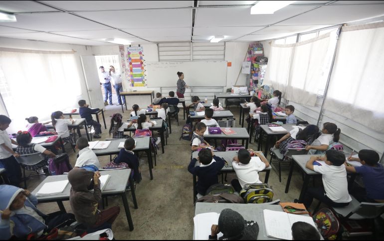 Los niños de preescolar, primero y segundo de primaria y primero de secundaria aprenderán con el nuevo modelo educativo y los libros de texto de 2017. EL INFORMADOR / ARCHIVO