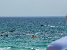 Efectivos del 112 de la Región de Murcia y agentes de la Guardia Civil buscan los restos del aparato tras su caída. EFE/C. Osete