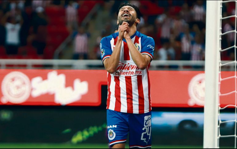 Por lucha no ha quedado, pero el “Hermoso” está lejos de ser el jugador letal que fue con Santos y América. IMAGO7