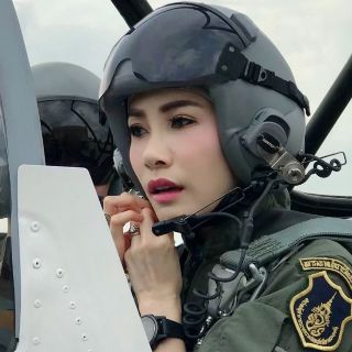 #LoMásLeído Agosto 2019: Realeza de Tailandia, disputa por Groenlandia y la codiciada arena de una playa en Italia