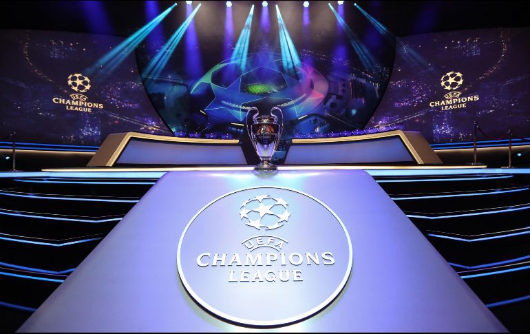 El Barcelona, colocado en el ''Grupo de la Muerte'', tendrá que enfrentarse a Borussia Dortmund, Inter de Milán y Slavia de Praga; Real Madrid se medirá al PSG, Brujas y Galatasaray. AFP / V. Hache