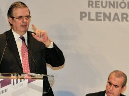 Marcelo Ebrard durante la reunión con el grupo parlamentario de Morena en la Cámara de Diputados este jueves. NTX/J. Lira